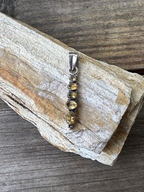 Sterling Silver Pendant with Citrine